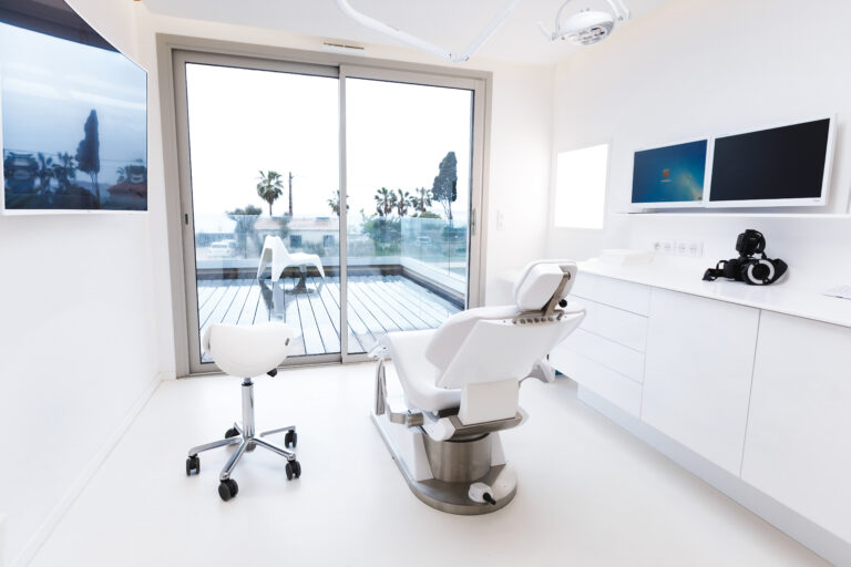 Clean and hygienic dental clinic environment ensuring safe and comfortable treatment for patients